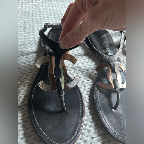 Chanel silver “logo” sandals black size 38.5. Great condition. No box - Picture 2 of 7